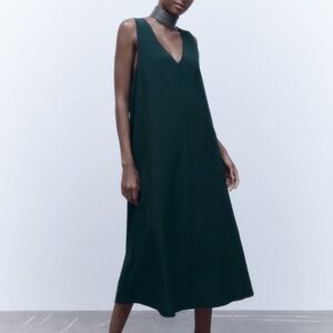 NWOT Zara Deep Green Sleeveless V-Neck Midi Dress